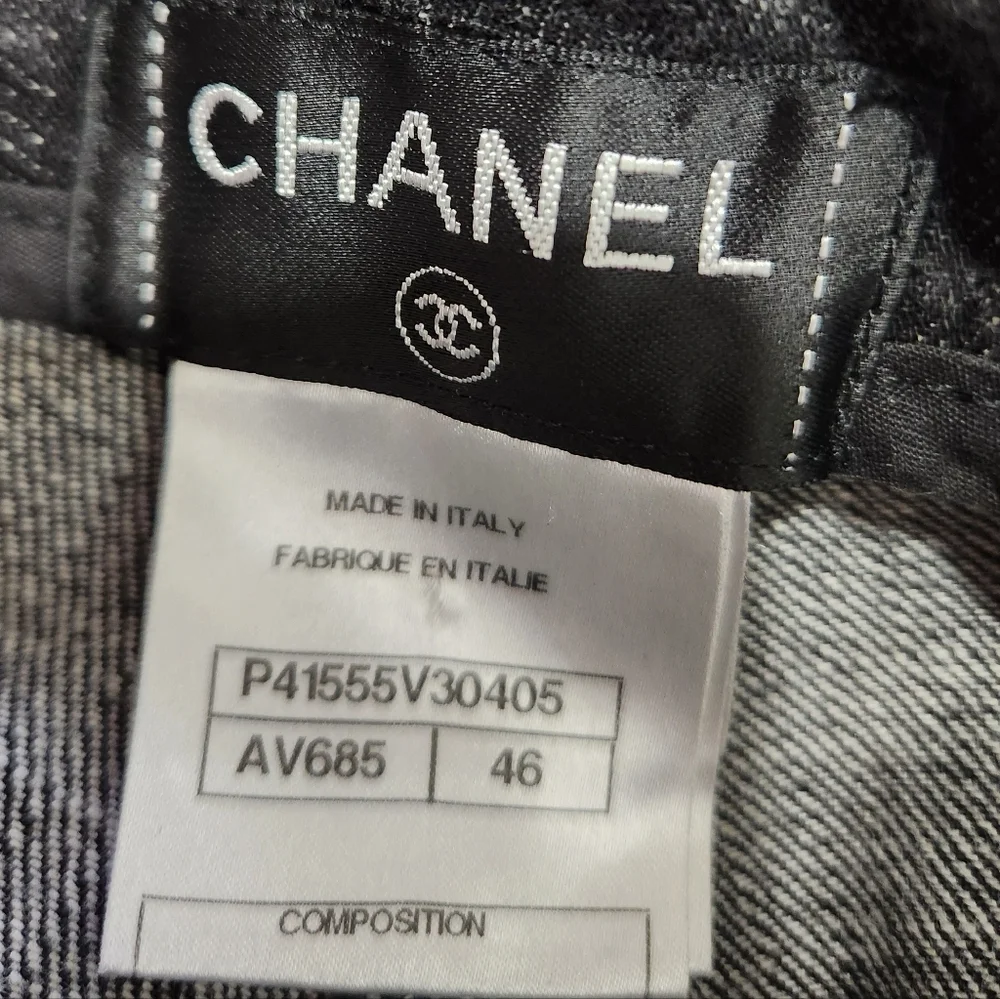 Authentic Chanel Byzantine Paris Embellished Tweed Jeans sz 46 US 10/12